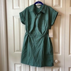 Size medium Athleta dress with tags